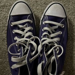 Purple converse barley ever worn!